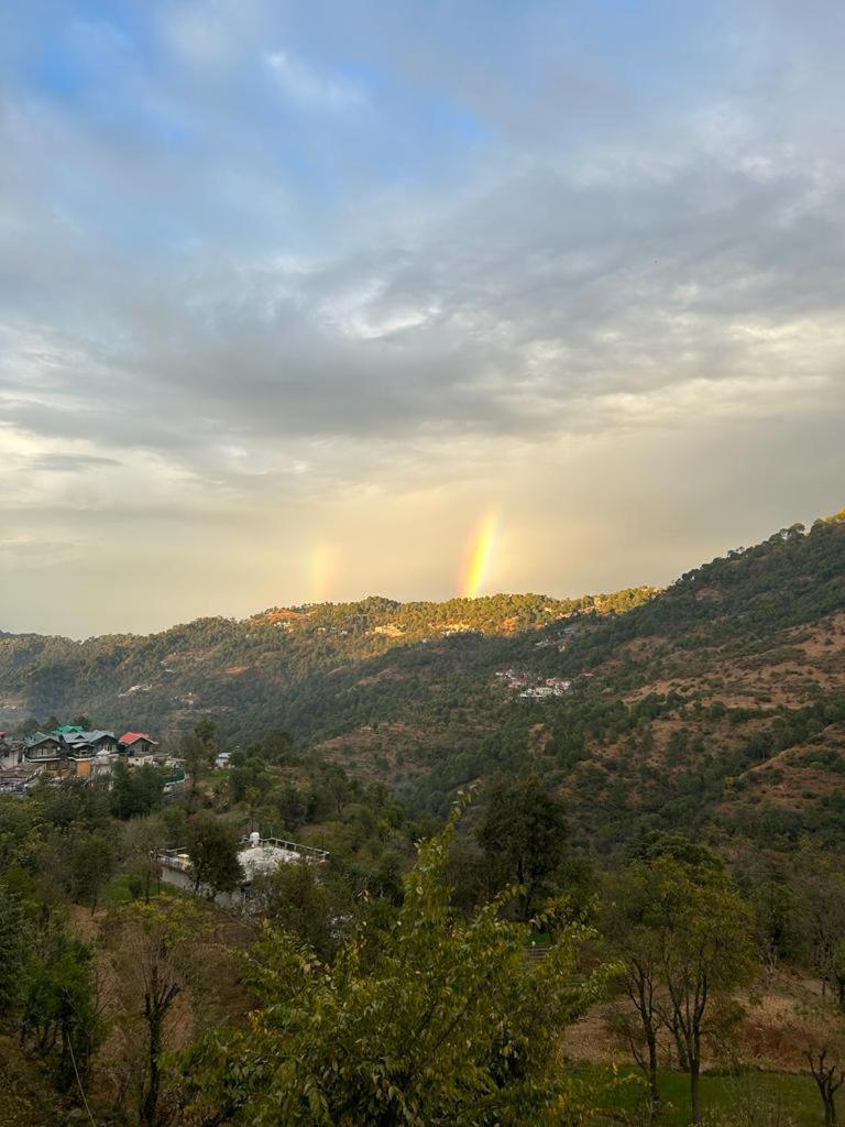 Idyllic Private Cottage W/King Bed + Mountain View Kasauli Exterior foto