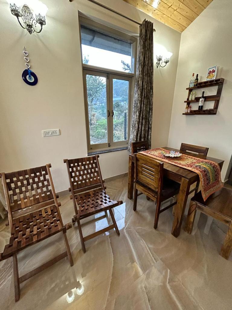 Idyllic Private Cottage W/King Bed + Mountain View Kasauli Exterior foto