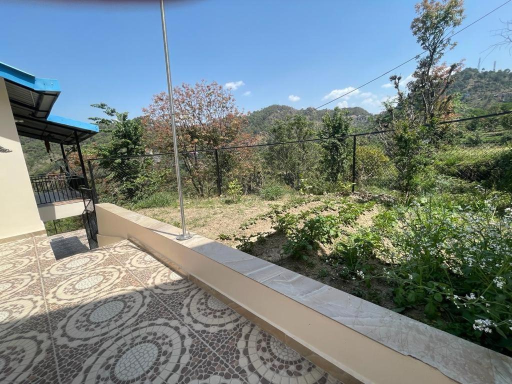 Idyllic Private Cottage W/King Bed + Mountain View Kasauli Exterior foto